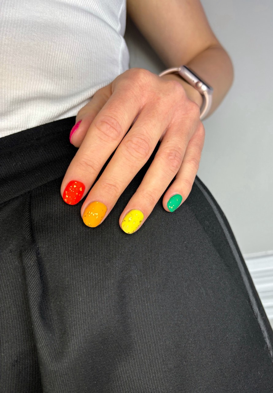 Multi color European-style manicure design example